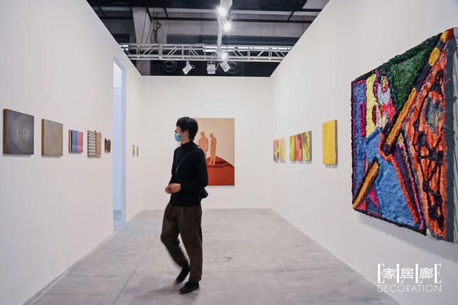 开云 开云体育APP直击上海艺术季现场DECO带你看7大展览、30件新品(图9)
