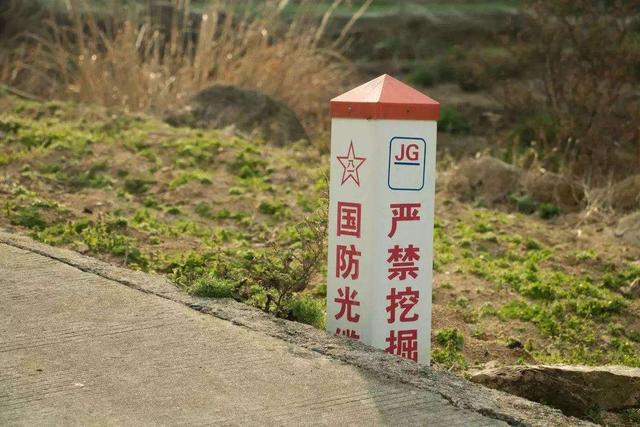 挖断两次获刑1年！为什么破坏光缆的后果这么严重？开云 开云体育官网