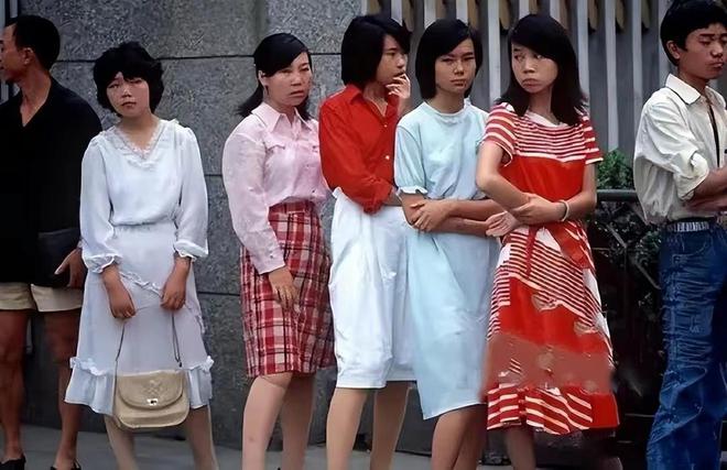 上世纪风靡的“的确良”现在去哪了？其实它在我Kaiyun 开云们身边换了个名