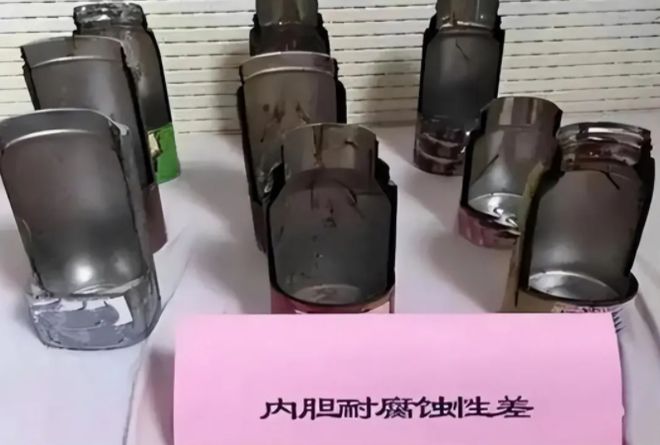开云 开云体育平台毒玻璃杯危害如此大白开水秒变“毒水”家里有的赶快扔掉！(图7)