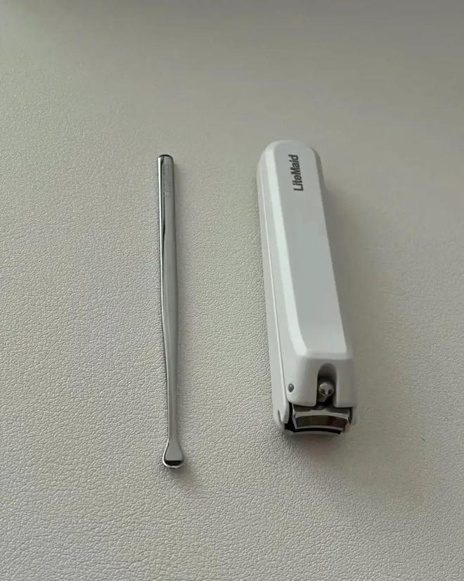 分Kaiyun 开云体育享10个床头随手用的小东西(图19)