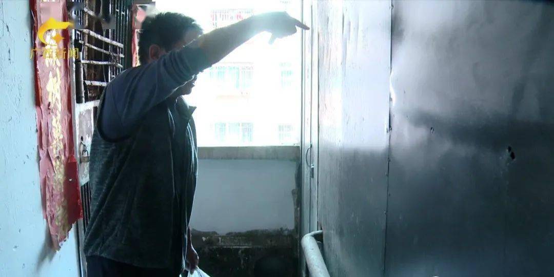 广开云体育 开云平台西丨小区频频天降酒瓶！居民指认7楼住户7楼住户却称：没扔过酒瓶只扔过狗屎！(图4)