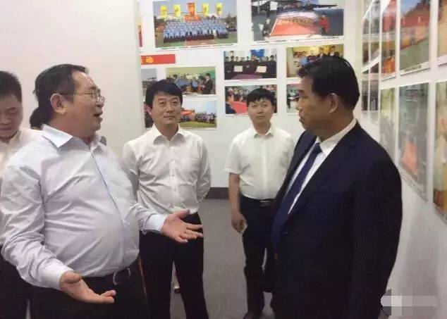 Kaiyun 开云体育人气爆棚！沙河上千个玻璃品种盛装亮相中国玻璃展(图4)