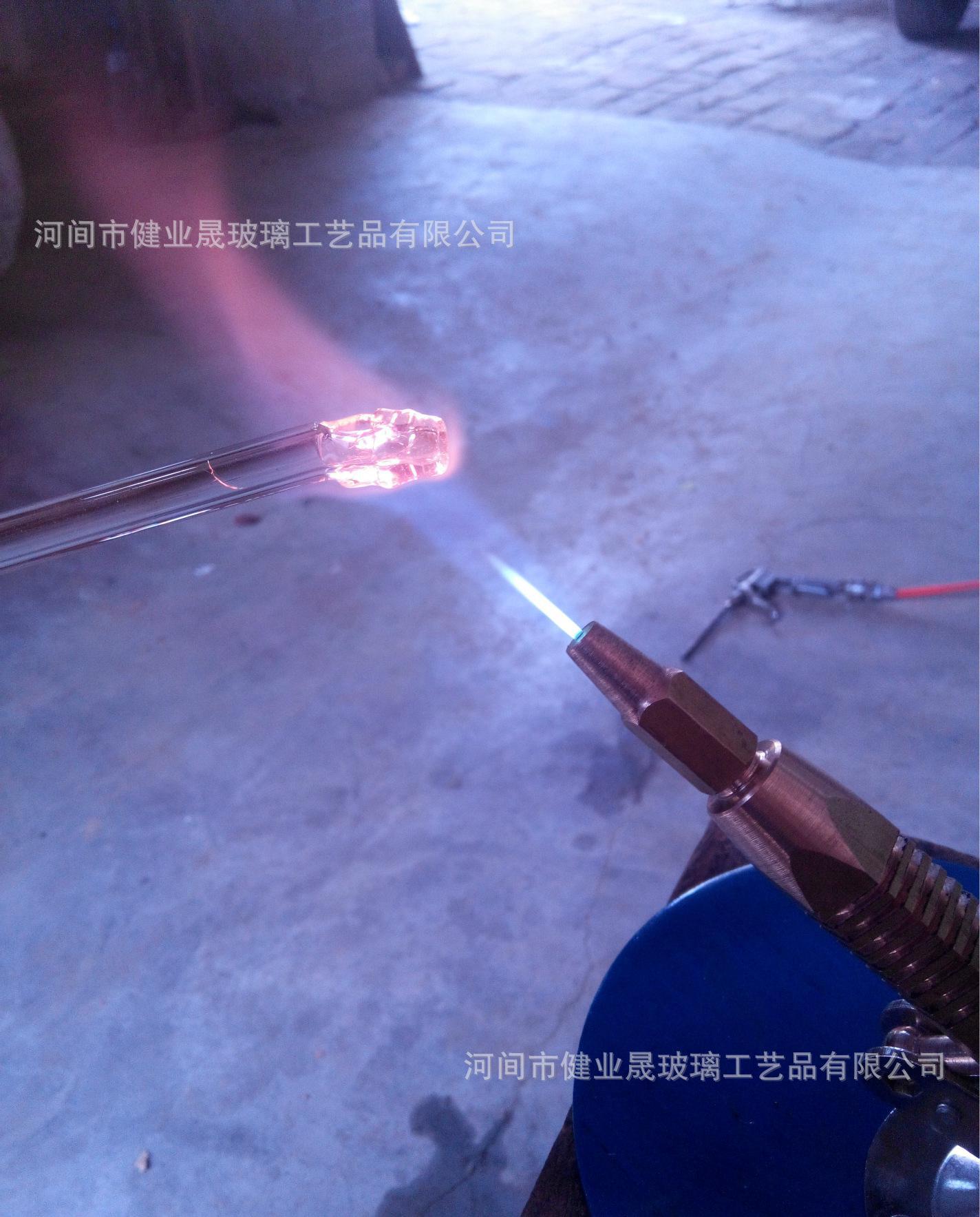 开云 开云体育平台玻璃工艺制品有哪些类型 什么是灯工玻璃(图2)