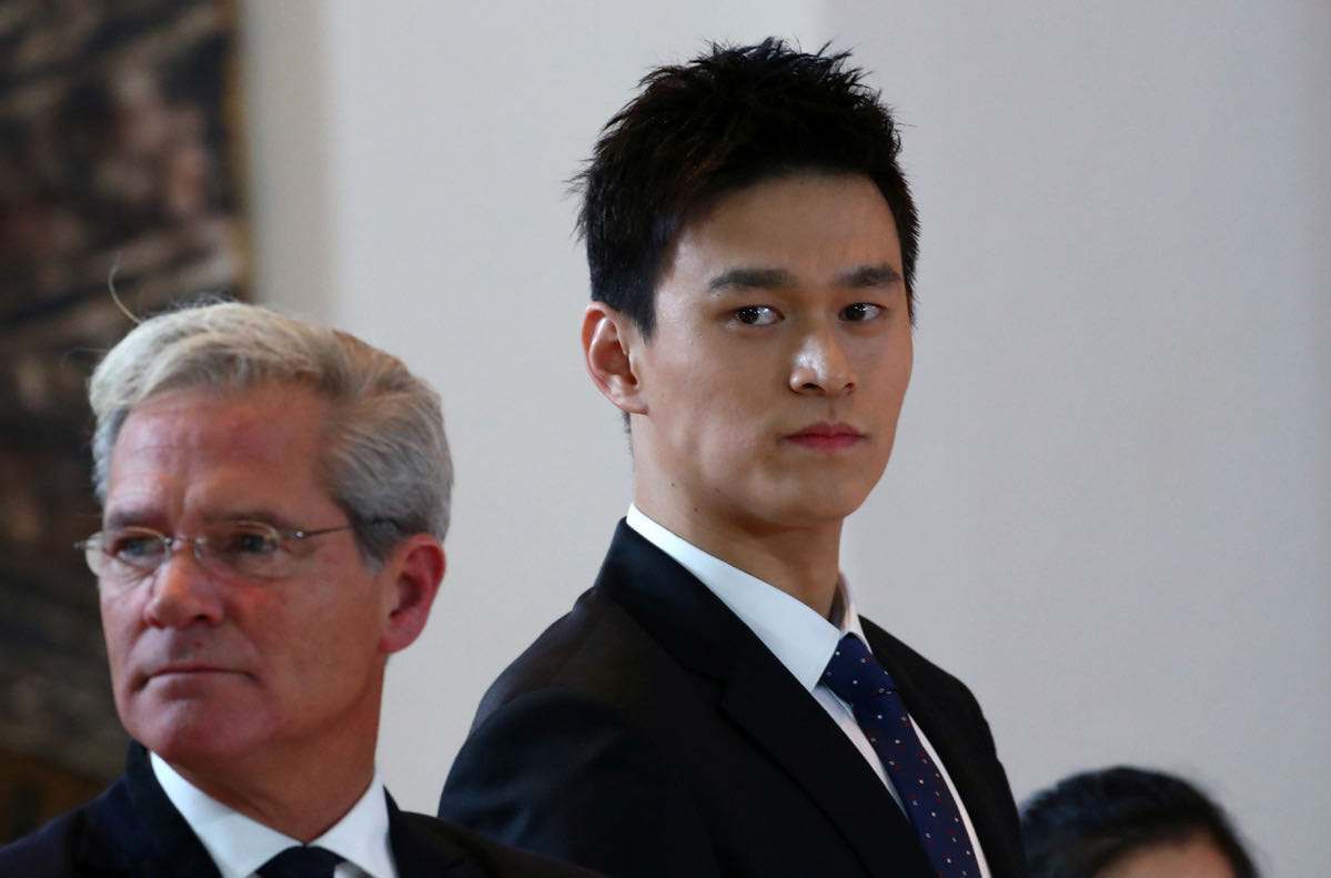 开云 开云体育官网状元总冠军双料中锋玻璃巨人博古特退役为何被传去世？(图6)