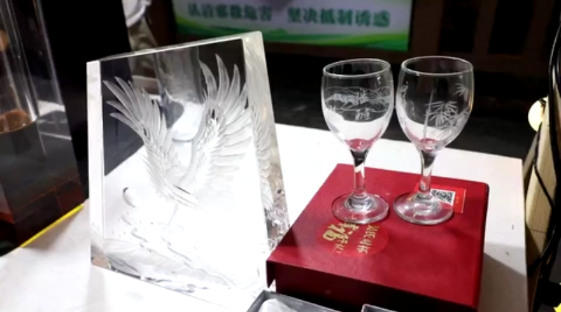 古老Kaiyun 开云体育“玻璃花”再逢灿烂新花期(图5)