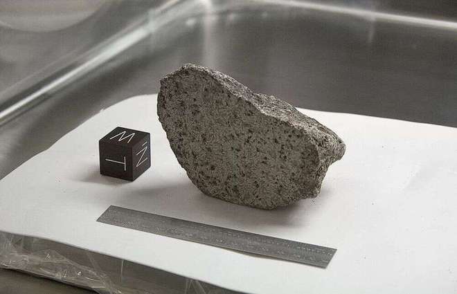 开云体育 Kaiyun.com 官网入口NASA：必须分享！我国在月壤中发现玻璃纤维美国登月咋没发现？(图10)