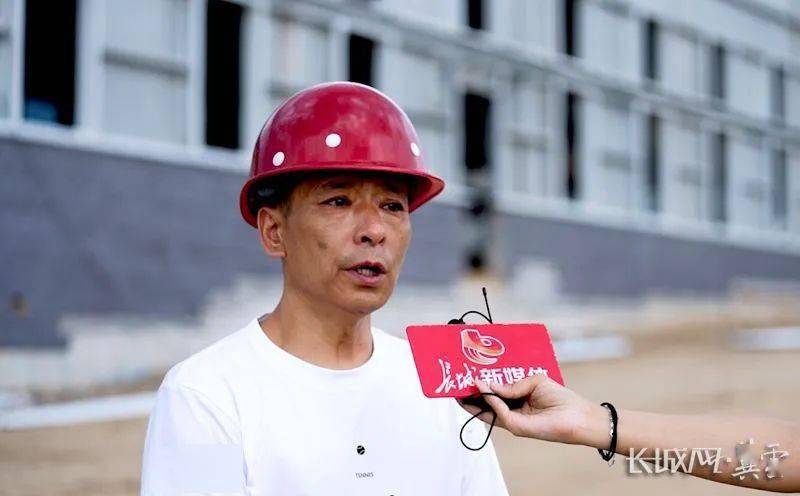 开云APP 开云官网入口头条 怀涿携手让炫彩玻璃走向世界(图3)