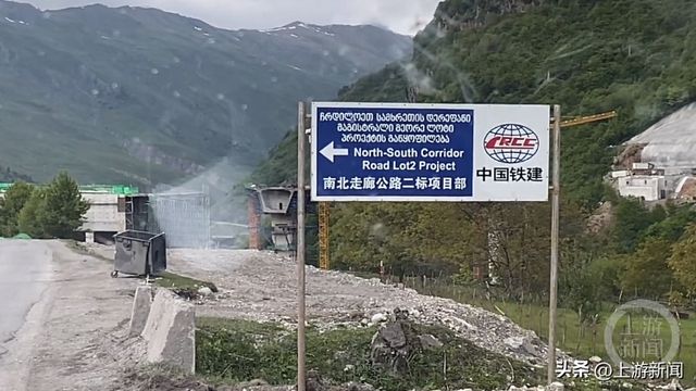 开云体育 开云官网西安80后夫妻自驾15万公里带5岁半女儿到巴黎看奥运(图5)