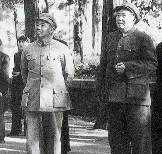 开云体育 Kaiyun.com 官网入口悍将好酒贪杯毛主席派劝阻：请主席放心(图10)